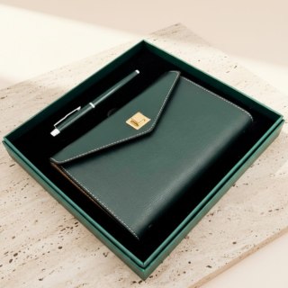 Elegancki Zestaw Upominkowy - Notes Skórzany z Długopisem w Pudełku Prezentowym - Premium - EE8