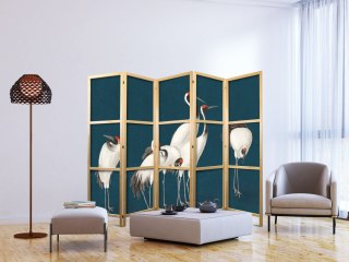 Parawan japoński - Wieczór nad stawem - grupa żurawi narysowana suchą pastelą, na ciemno-turkusowym tle