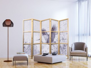 Parawan japoński - Majestatyczny lot - żuraw w locie w monochromatycznej, chłodnej kolorystyce