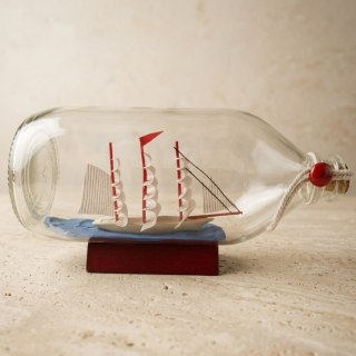 Rafandynka - Statek w butelce na podstawie drewnianej - MA2036