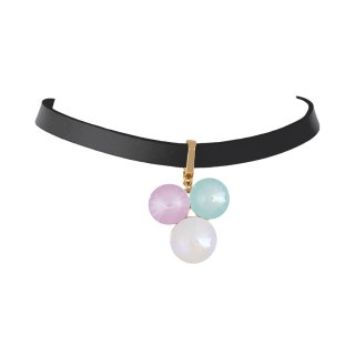 Skórzany, czarny choker z z zawieszką zdobioną trzema kryształami o średnicy 14mm i 16 mm (C25/JES/211/1AU)