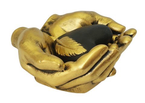 SERCE NA DŁONIACH FIGURKA GIPSOWA