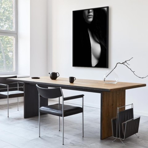 Obraz - Zmysłowa elegancja (1-częściowy) pionowy 60x90 W ramie drewnianej czarnej