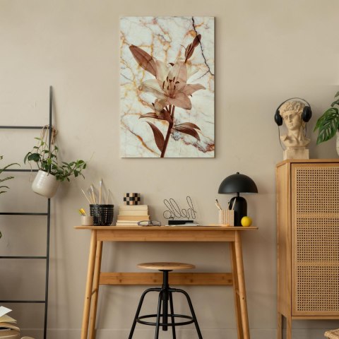 Obraz - Kwiat elegancji (1-częściowy) - delikatna lilia na tle marmuru w sepii 40x60 Standard