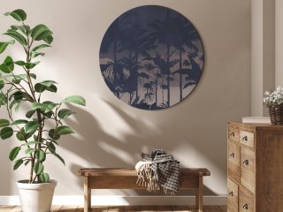 Obraz okrągły - Wieczór w egzotycznym lesie - Tropikalna roślinność pod osłoną nocy na tle górzystych terenów 40x40