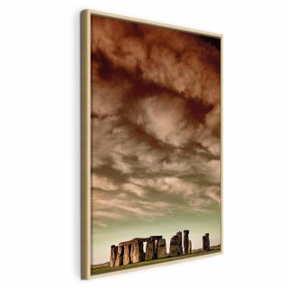 Obraz - Chmury nad Stonehenge (1-częściowy) pionowy 40x60 W ramie drewnianej naturalnej