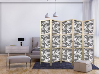 Parawan japoński - Pastelowe ptaki - delikatny wzór w biało-szare czaple na jasno-różowym tle 225x172