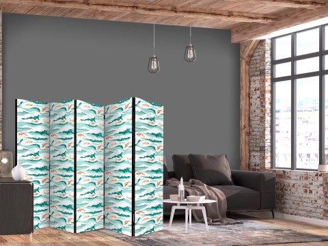 Parawan - Ryby wyskakujące ponad fale - Orientalne ryby i lilie wodne wśród wysokich fal w barwach morskiej zieleni 225x172 Jedn