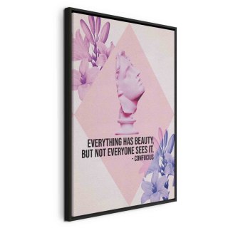 Obraz - Piękno w Oczach - inspirujący cytat z różowym popiersiem i kwiatami 40x60 W ramie drewnianej czarnej