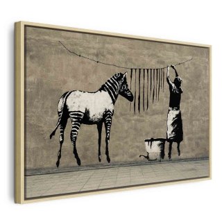 Obraz - Banksy: Pranie zebry na betonie (1-częściowy) szeroki 120x80 W ramie drewnianej naturalnej