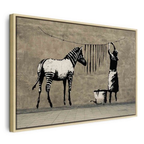 Obraz - Banksy: Pranie zebry na betonie (1-częściowy) szeroki 60x40 W ramie drewnianej naturalnej