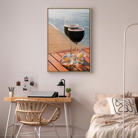 Obraz - Miłosne orzeźwienie (1-częściowy) pionowy 60x90 W ramie drewnianej naturalnej