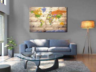 Obraz na korku - Mapa na drewnie: Kolorowe podróże [Mapa korkowa] 90x60