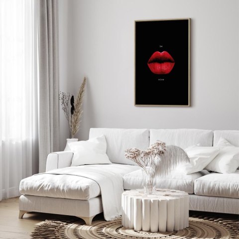 Obraz - Czerwone usta (1-częściowy) - czarne tło z napisami po angielsku 40x60 W ramie drewnianej naturalnej