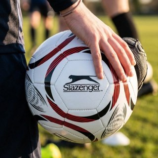 Slazenger - Piłka nożna treningowa 32 panele r. 5 (biały / czerwony)